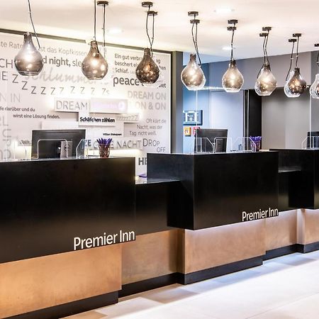 Premier Inn Braunschweig City Centre Екстер'єр фото