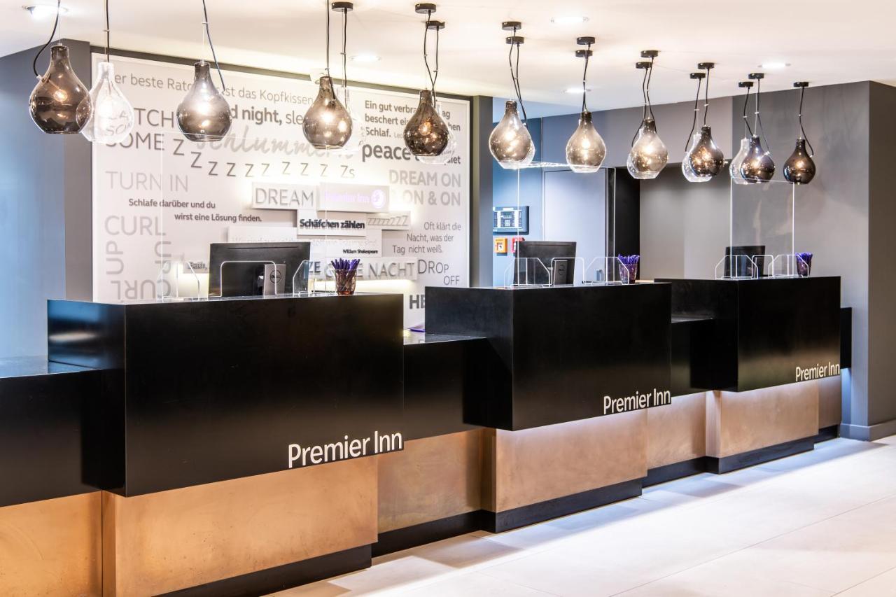 Premier Inn Braunschweig City Centre Екстер'єр фото