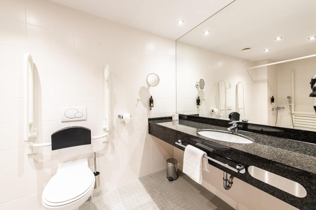 Premier Inn Braunschweig City Centre Екстер'єр фото