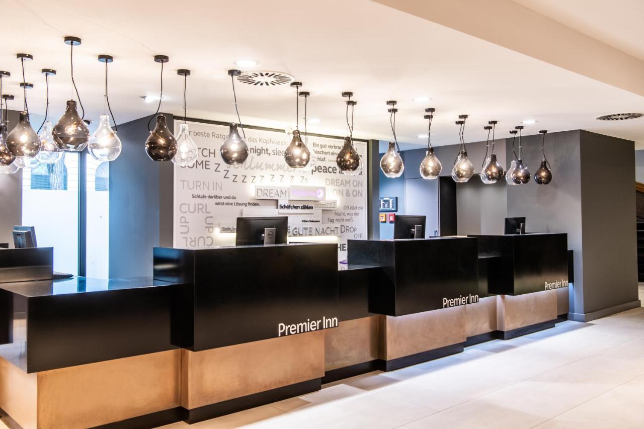 Premier Inn Braunschweig City Centre Екстер'єр фото