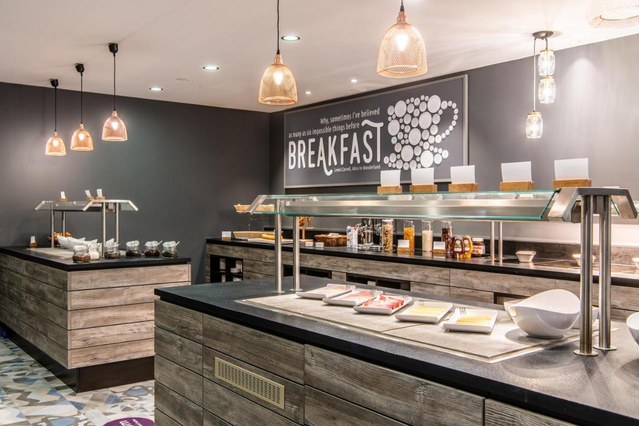 Premier Inn Braunschweig City Centre Екстер'єр фото